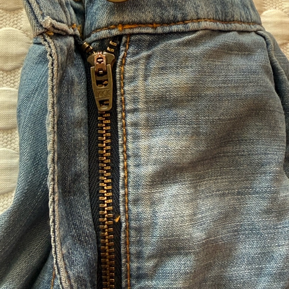 Victoria's Secret Denim Skirt with pockets zipper in the front with a button . - Picture 10 of 11